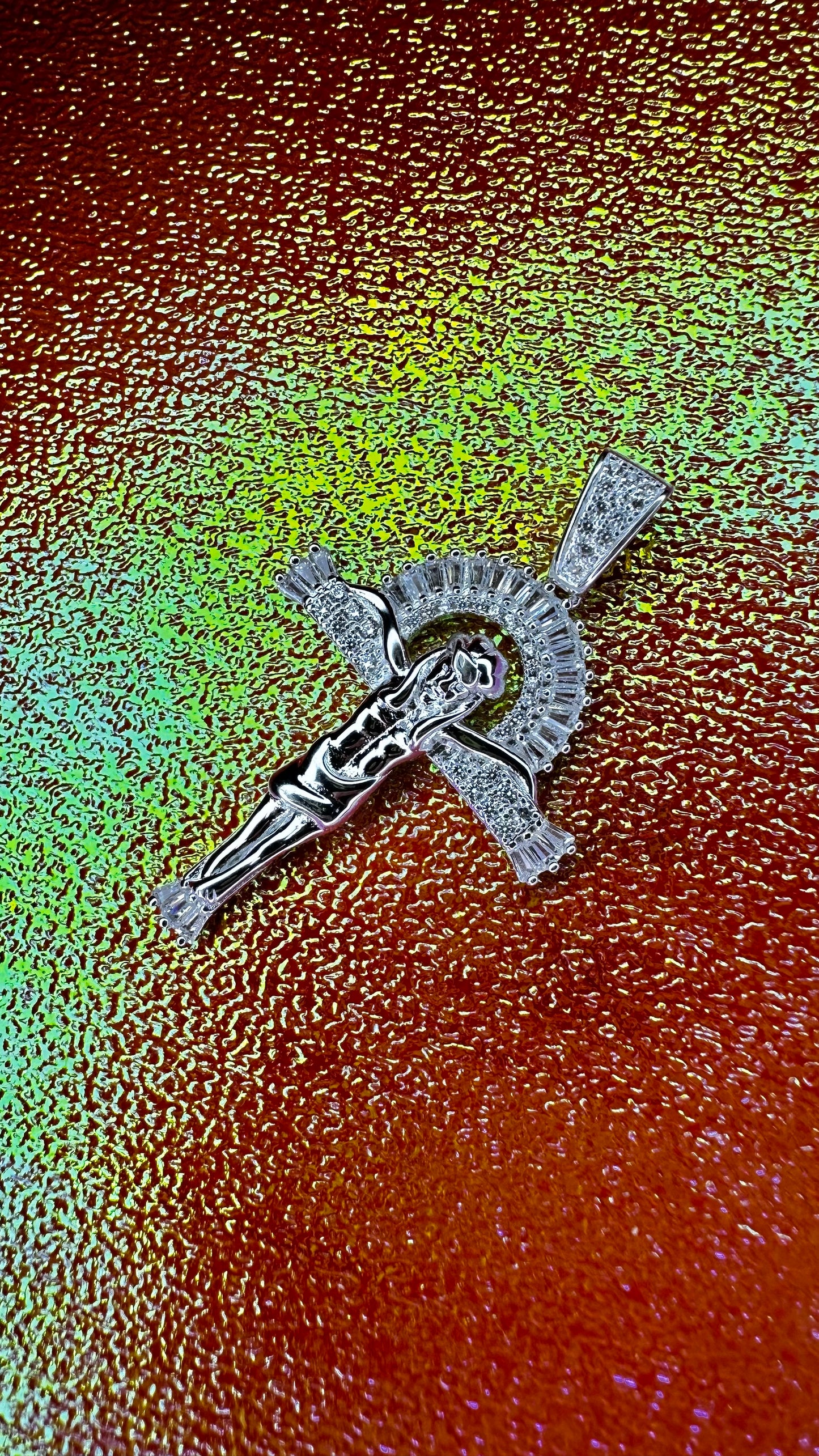 COLGANTE CRUZ CELESTIAL MICROZIRCON 💎